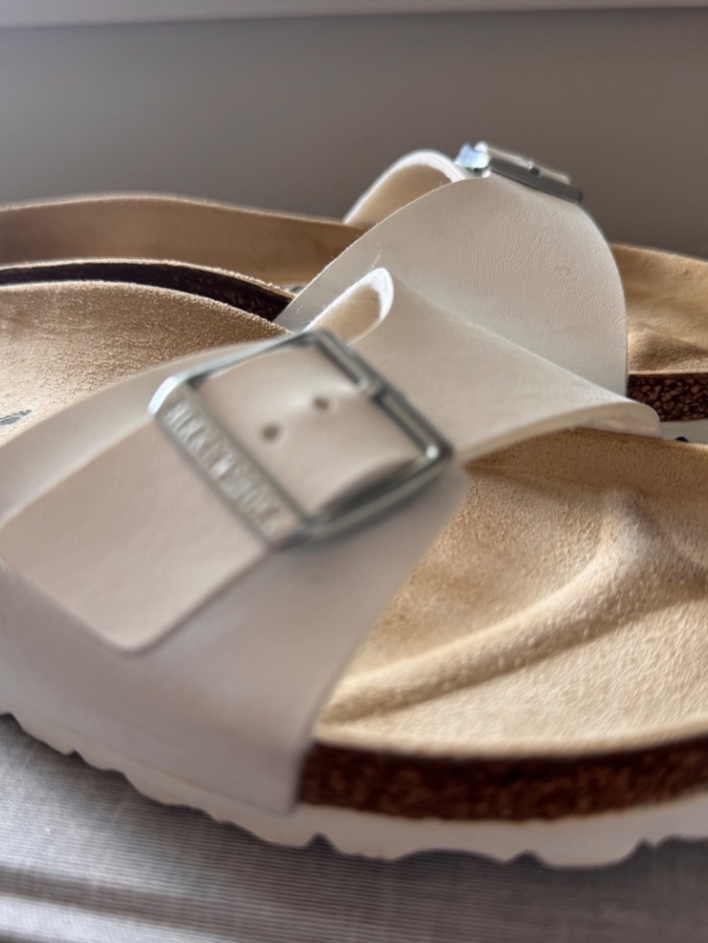 Birkenstock Madrid White Birko-Flor Sandals | EU 39 | Like New | Made in Germany - Picture 2 of 8